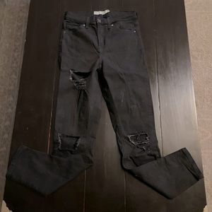 Topshop Destroyed Skinnies